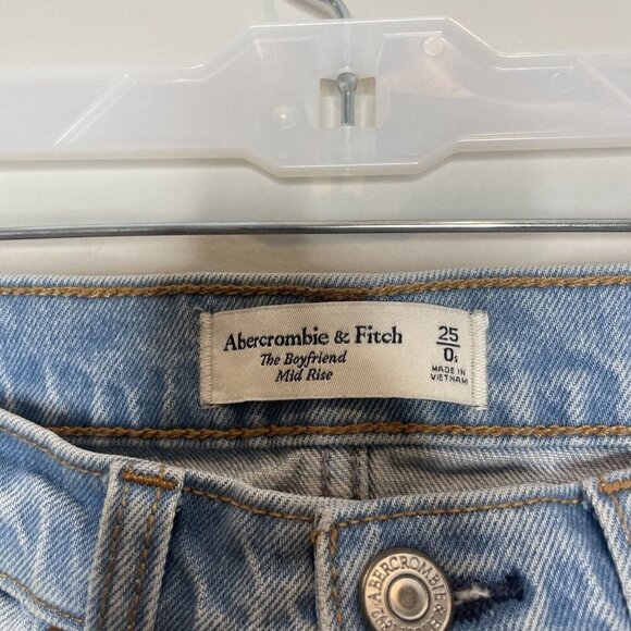 Abercrombie & Fitch Mid Rise Boyfriend Light Wash Distressed Jeans Size 25 0S - Picture 2 of 7